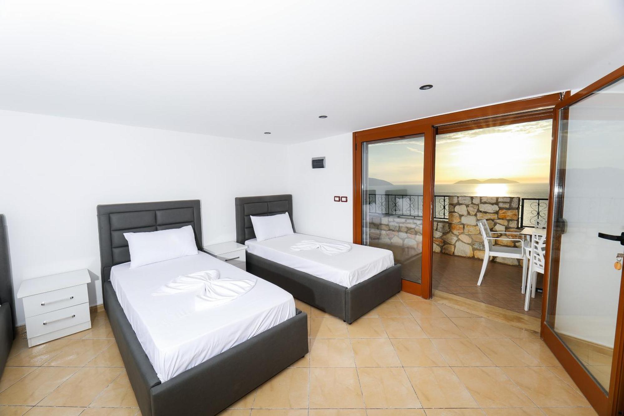 Dena Apartment Vlore