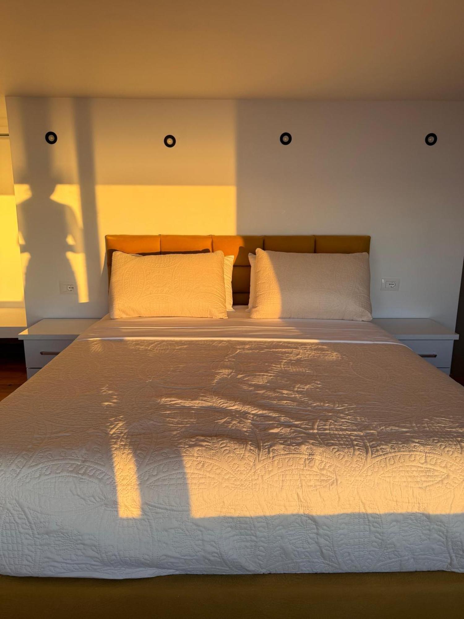 Dena Apartment